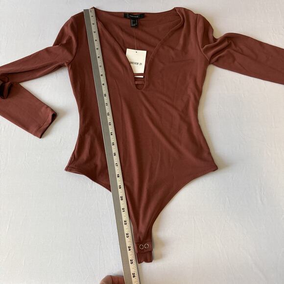 Forever 21 NWT Women's Small Sexy Long Sleeve Brown Thong Bodysuit Cut Out Fall - Picture 10 of 13